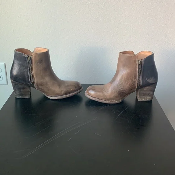 Bedstu Hand Made Leather Boots - Picture 4 of 9